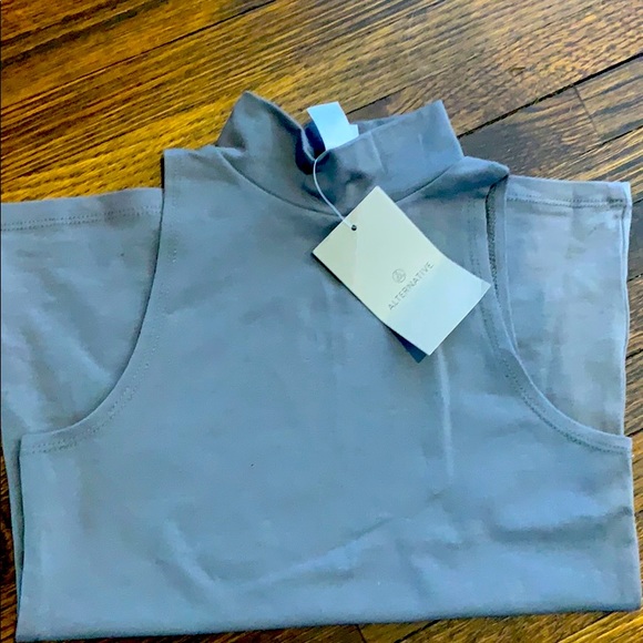 Alternative Apparel Sleeveless Mock Turtle - Picture 2 of 3